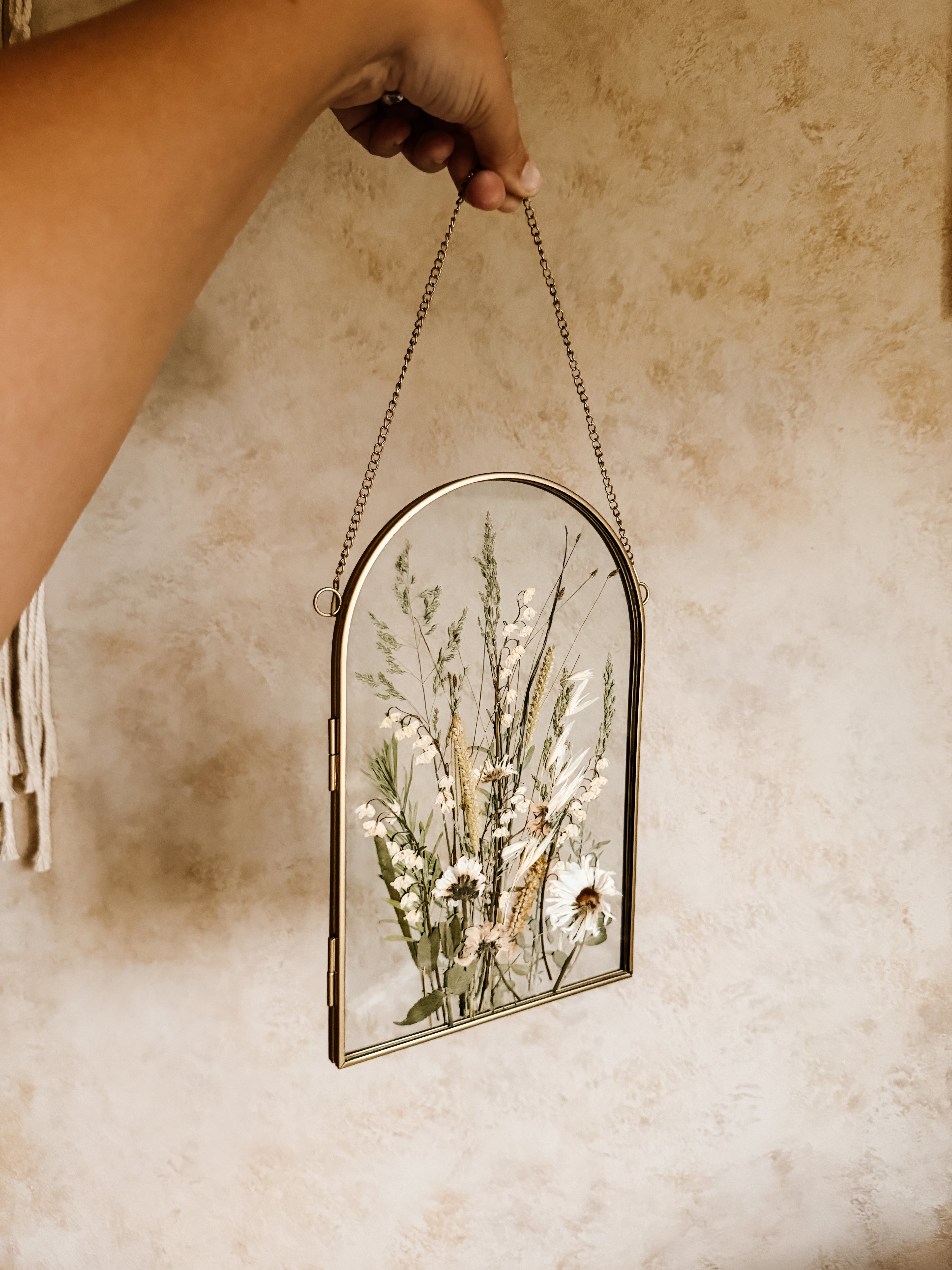 Gold Arch Pressed Flower Frame